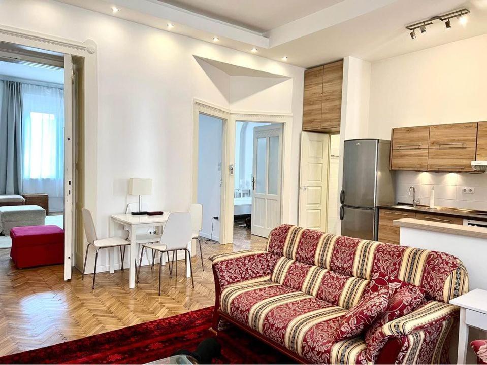 Roland Apartment Downtown - Pope Subway Budapest Ngoại thất bức ảnh